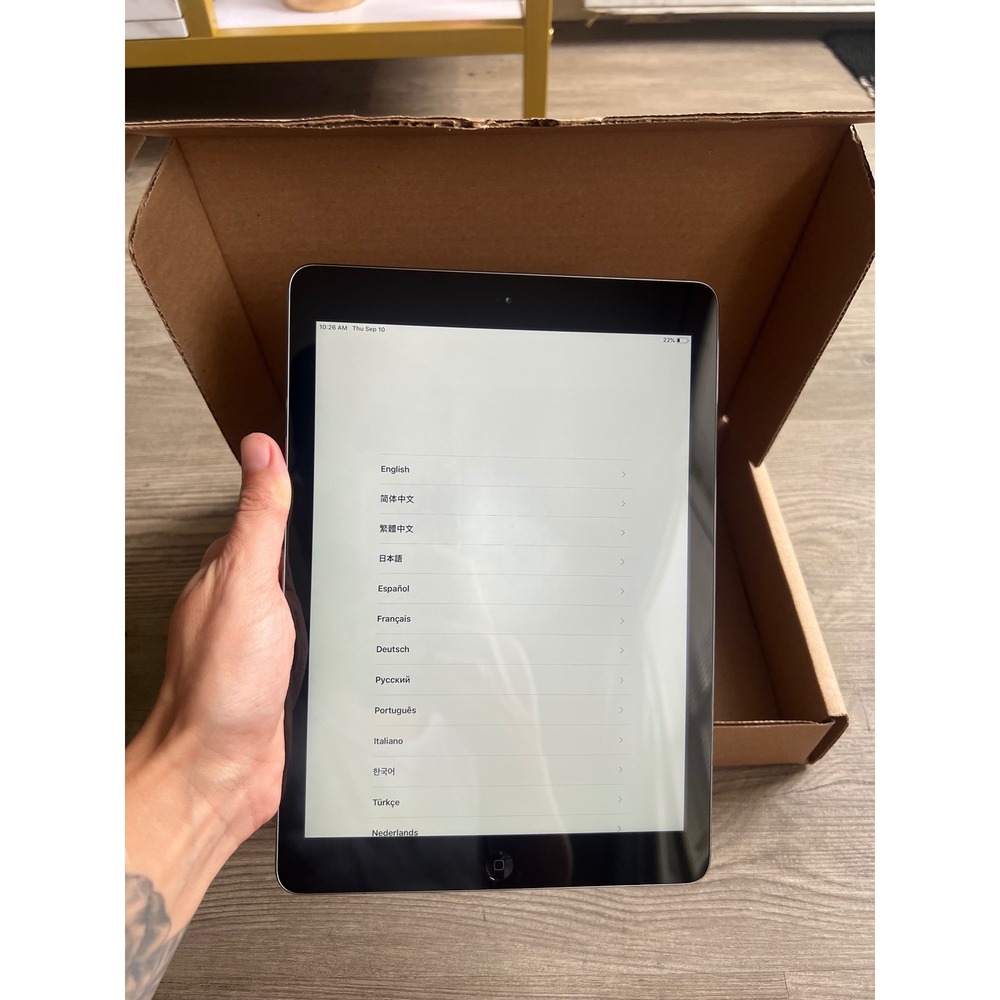 Apple IPad Air A1474 16GB WiFi 9.7" Gray - Picture 4 of 5